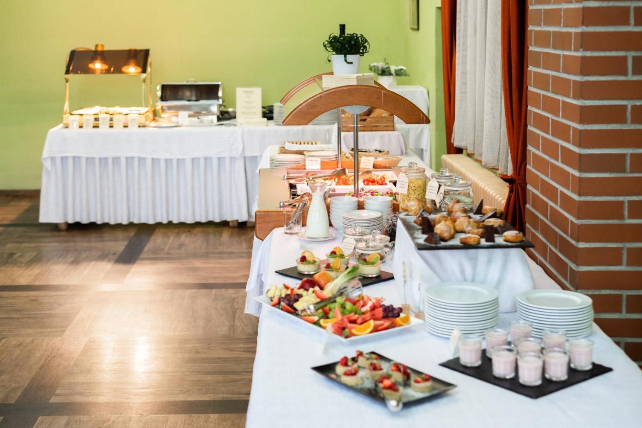 Jan Maria Hotel Острава Экстерьер фото