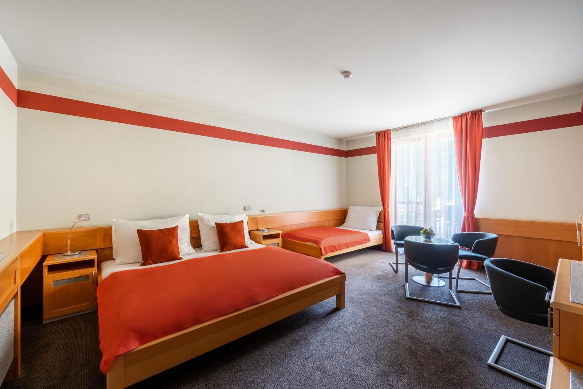 Jan Maria Hotel Острава Экстерьер фото