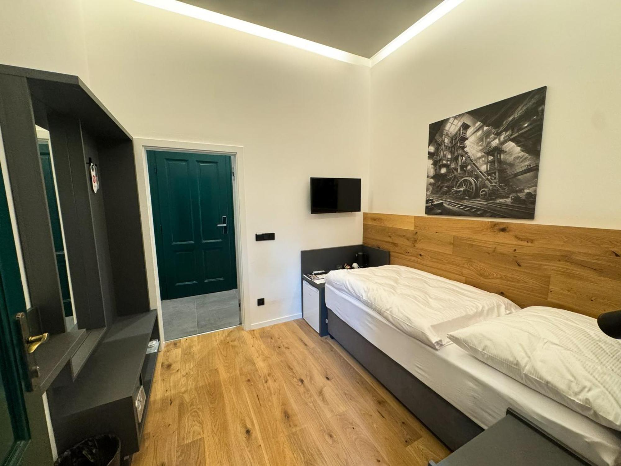Jan Maria Hotel Острава Экстерьер фото